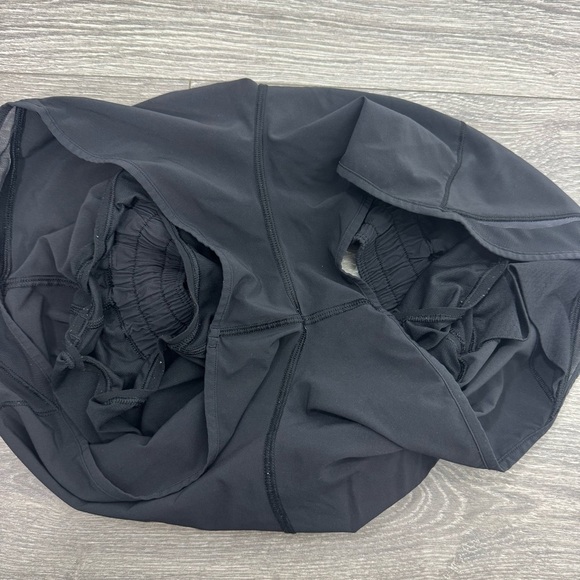 Lululemon Hotty Hot 2.5” Inseam Short In Black Size 6 - Picture 11 of 14